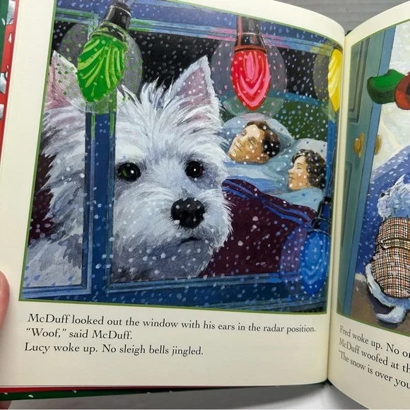 McDuff's Christmas book 2001 vtg hardcover book 10" library stickers on it - Picture 8 of 12
